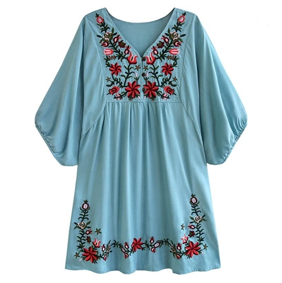 Dresses & Skirts - 🆕️ Bohemian Floral Embroidered Dress